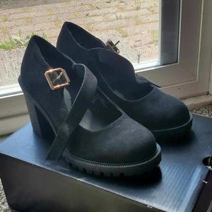 NWOT 6.5 Black Faux Leather Mary Jane Chunky Heel (WW)